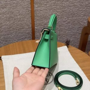 Hermes Kelly Mini 2 19CM Bag Handmade In Swift Calfskin Leather Gold Hardware 0T Vert Comics - Image 18
