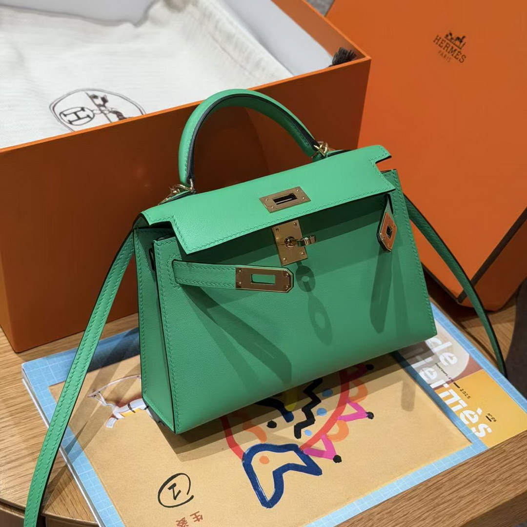Hermes Kelly Mini 2 19CM Bag Handmade In Swift Calfskin Leather Gold Hardware 0T Vert Comics - Image 10