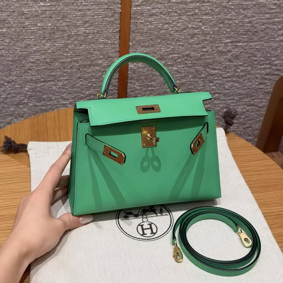 Hermes Kelly Mini 2 19CM Bag Handmade In Swift Calfskin Leather Gold Hardware 0T Vert Comics - Image 9