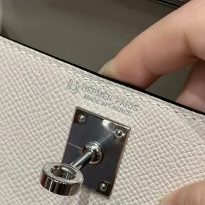 Hermes Kelly Mini 2 19CM Bag Handmade In Epsom Calfskin Leather Silver Hardware 10 Craie 89 Noir - Image 17