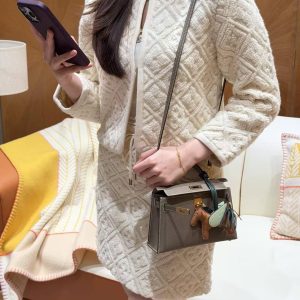 Hermes Kelly Mini 2 19CM Bag Handmade In Epsom Calfskin Leather Gold Hardware 18 Etoupe - Image 5