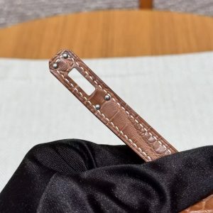 Hermes Kelly Mini 2 19CM Bag Handmade In Matte Alligator Leather from Mississippi Silver Hardware 37 Gold - Image 3