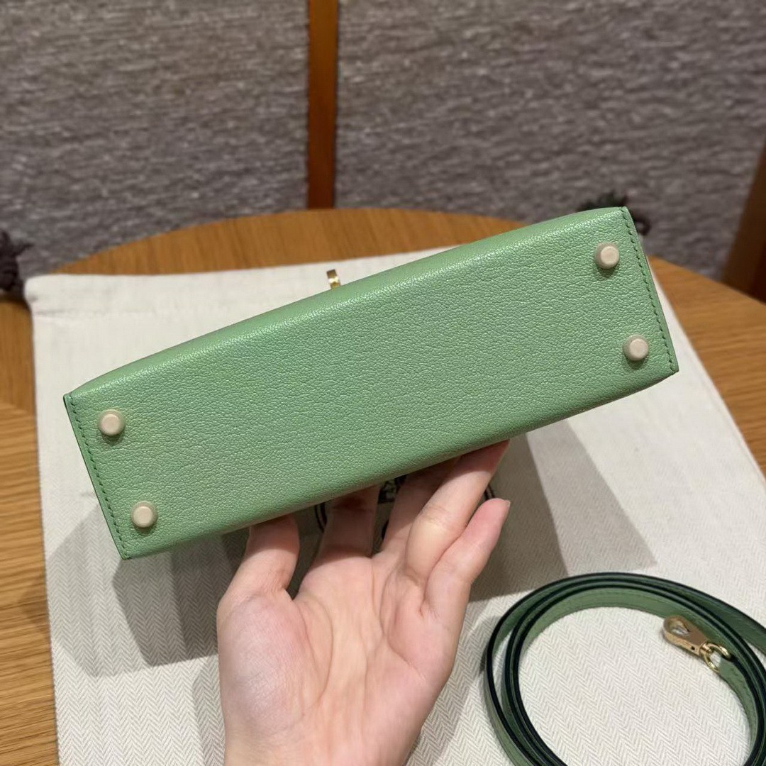 Hermes Kelly Mini 2 19CM Bag Handmade In Chèvre Calfskin Leather Gold Hardware 3i Vert Criquent - Image 23