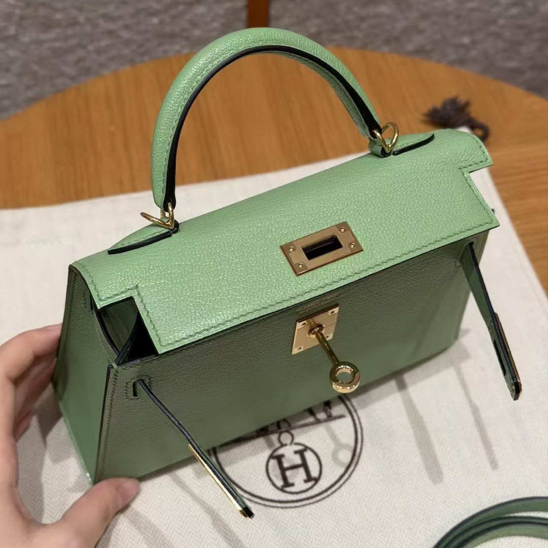 Hermes Kelly Mini 2 19CM Bag Handmade In Chèvre Calfskin Leather Gold Hardware 3i Vert Criquent - Image 16