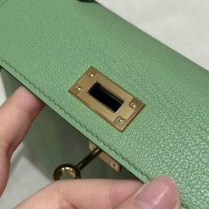 Hermes Kelly Mini 2 19CM Bag Handmade In Chèvre Calfskin Leather Gold Hardware 3i Vert Criquent - Image 13