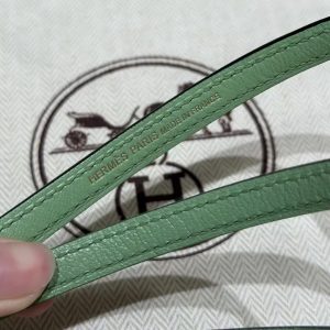 Hermes Kelly Mini 2 19CM Bag Handmade In Chèvre Calfskin Leather Gold Hardware 3i Vert Criquent - Image 8