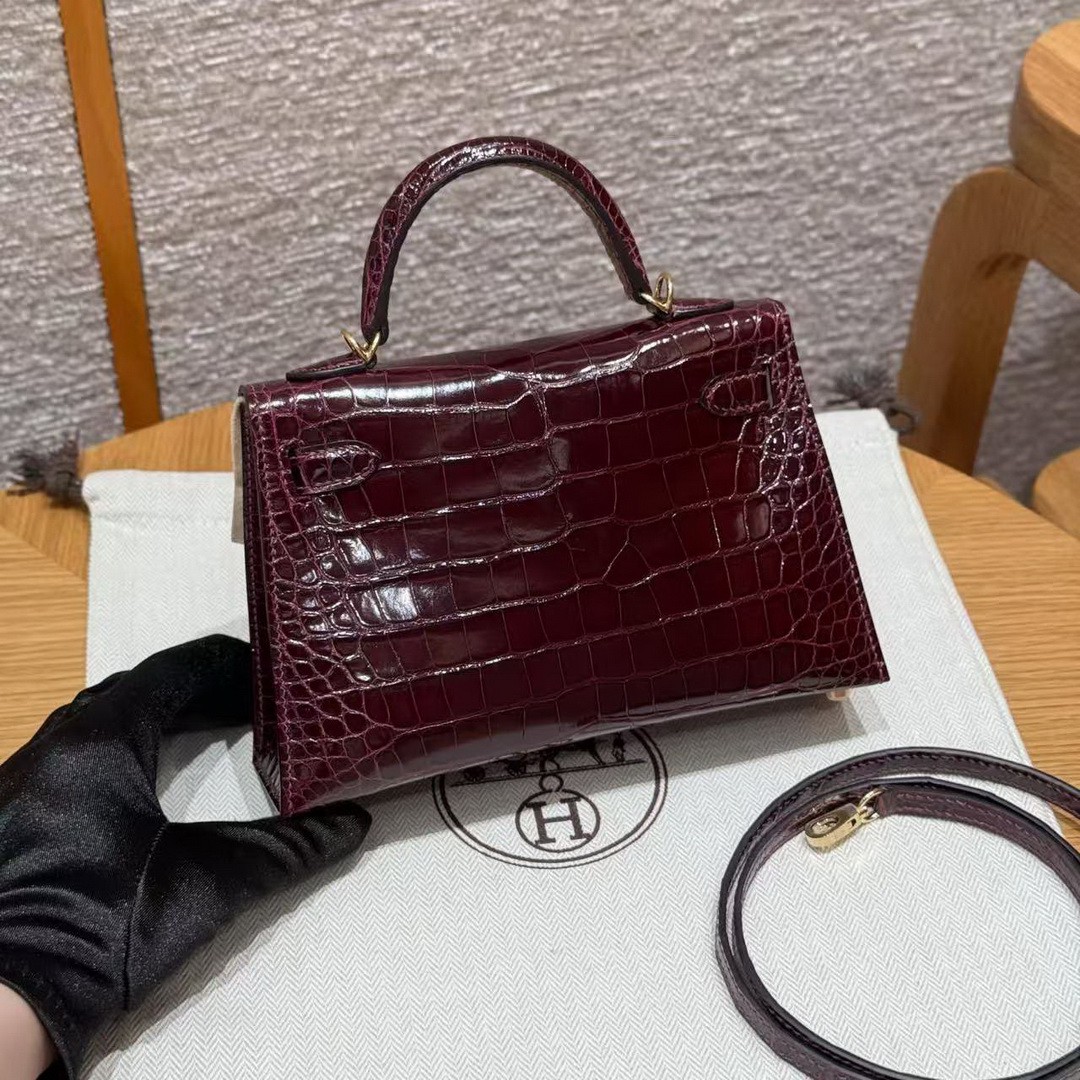 Hermes Kelly Mini 2 19CM Bag Handmade In Alligator Leather from Mississippi Gold Hardware 57 Bordeaux - Image 2