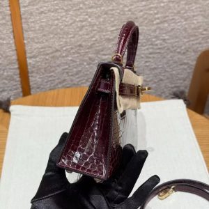 Hermes Kelly Mini 2 19CM Bag Handmade In Alligator Leather from Mississippi Gold Hardware 57 Bordeaux - Image 22