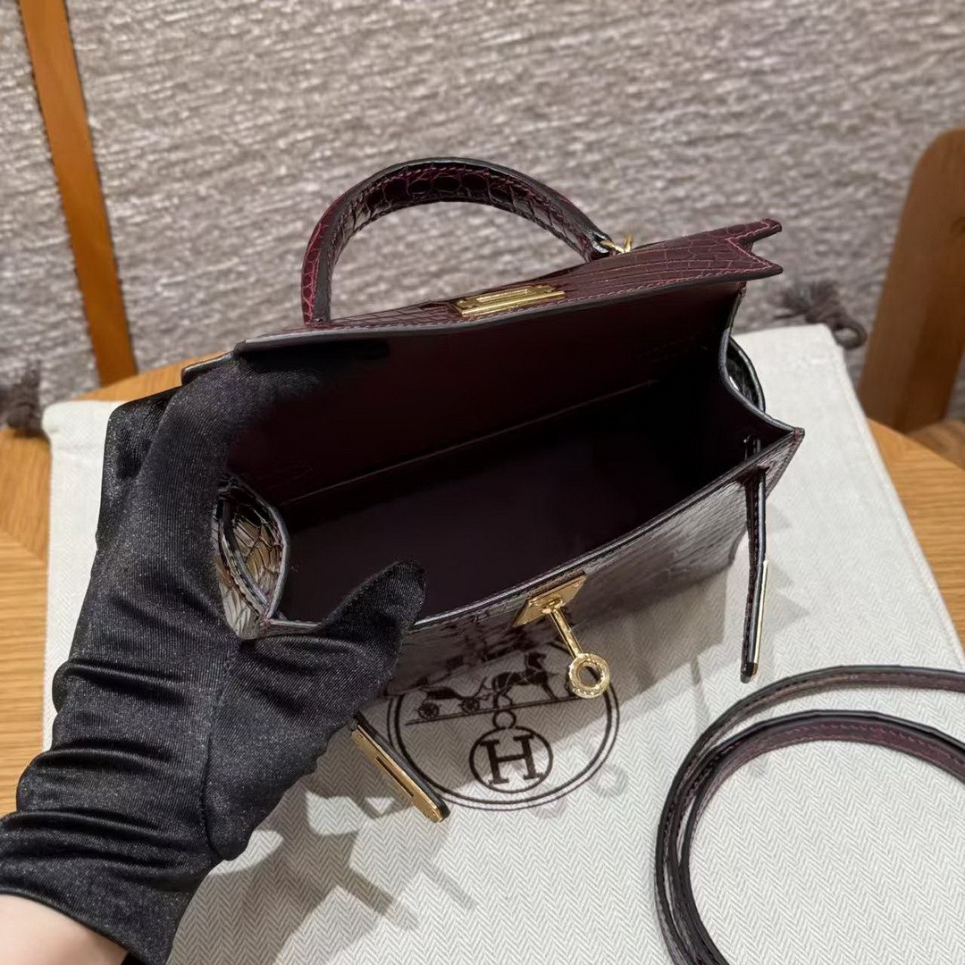 Hermes Kelly Mini 2 19CM Bag Handmade In Alligator Leather from Mississippi Gold Hardware 57 Bordeaux - Image 19