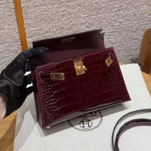 Hermes Kelly Mini 2 19CM Bag Handmade In Alligator Leather from Mississippi Gold Hardware 57 Bordeaux - Image 15
