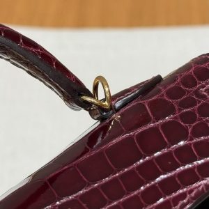 Hermes Kelly Mini 2 19CM Bag Handmade In Alligator Leather from Mississippi Gold Hardware 57 Bordeaux - Image 10