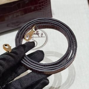 Hermes Kelly Mini 2 19CM Bag Handmade In Alligator Leather from Mississippi Gold Hardware 57 Bordeaux - Image 5