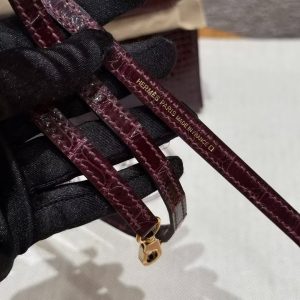 Hermes Kelly Mini 2 19CM Bag Handmade In Alligator Leather from Mississippi Gold Hardware 57 Bordeaux - Image 4