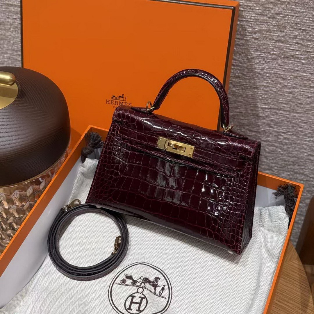 Hermes Kelly Mini 2 19CM Bag Handmade In Alligator Leather from Mississippi Gold Hardware 57 Bordeaux - Image 3