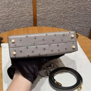 Hermes Kelly Mini 2 19CM Bag Handmade In KK Ostrich Leather from South Africa Gold Hardware 81 Gris Tourerlle - Image 17