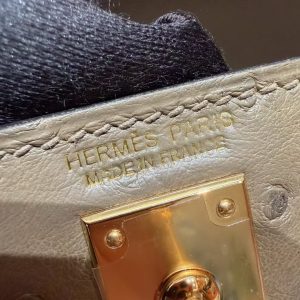 Hermes Kelly Mini 2 19CM Bag Handmade In KK Ostrich Leather from South Africa Gold Hardware 81 Gris Tourterlle - Image 20