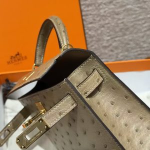 Hermes Kelly Mini 2 19CM Bag Handmade In KK Ostrich Leather from South Africa Gold Hardware 81 Gris Tourterlle - Image 14