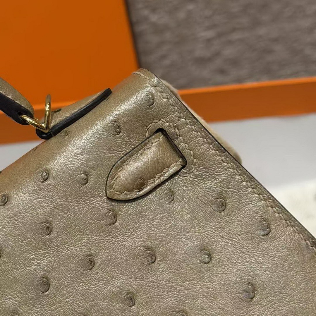 Hermes Kelly Mini 2 19CM Bag Handmade In KK Ostrich Leather from South Africa Gold Hardware 81 Gris Tourterlle - Image 9