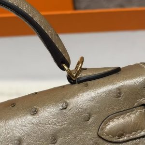 Hermes Kelly Mini 2 19CM Bag Handmade In KK Ostrich Leather from South Africa Gold Hardware 81 Gris Tourterlle - Image 8