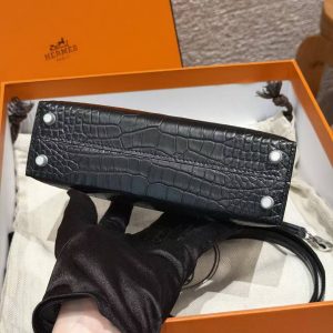 Hermes Kelly Mini 2 19CM Bag Handmade In Alligator Leather from Mississippi Silver Hardware 89 Noir - Image 17