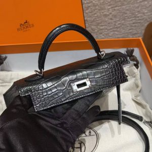 Hermes Kelly Mini 2 19CM Bag Handmade In Alligator Leather from Mississippi Silver Hardware 89 Noir - Image 9