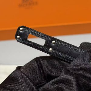 Hermes Kelly Mini 2 19CM Bag Handmade In Alligator Leather from Mississippi Silver Hardware 89 Noir - Image 7