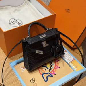 Hermes Kelly Mini 2 19CM Bag Handmade In Alligator Leather from Mississippi Silver Hardware 89 Noir - Image 3
