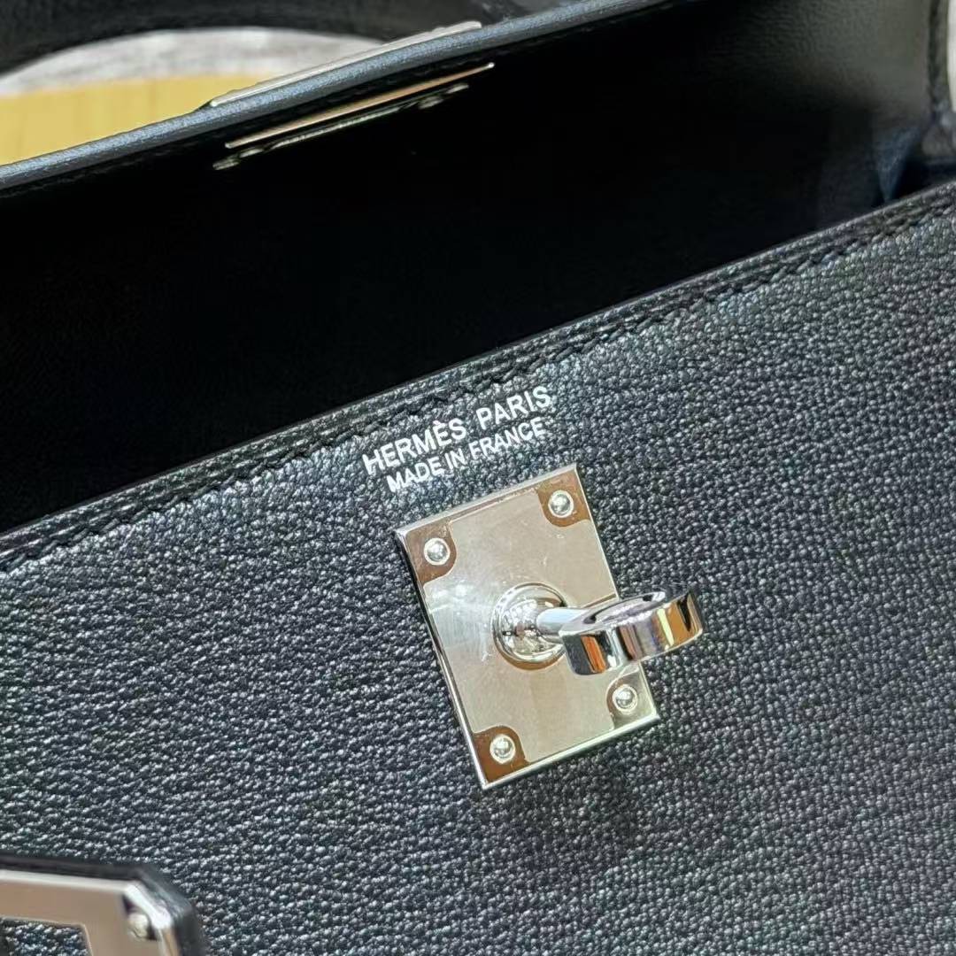 Hermes Kelly Mini 2 19CM Bag Handmade In Chèvre Calfskin Leather Silver Hardware 89 Noir - Image 11