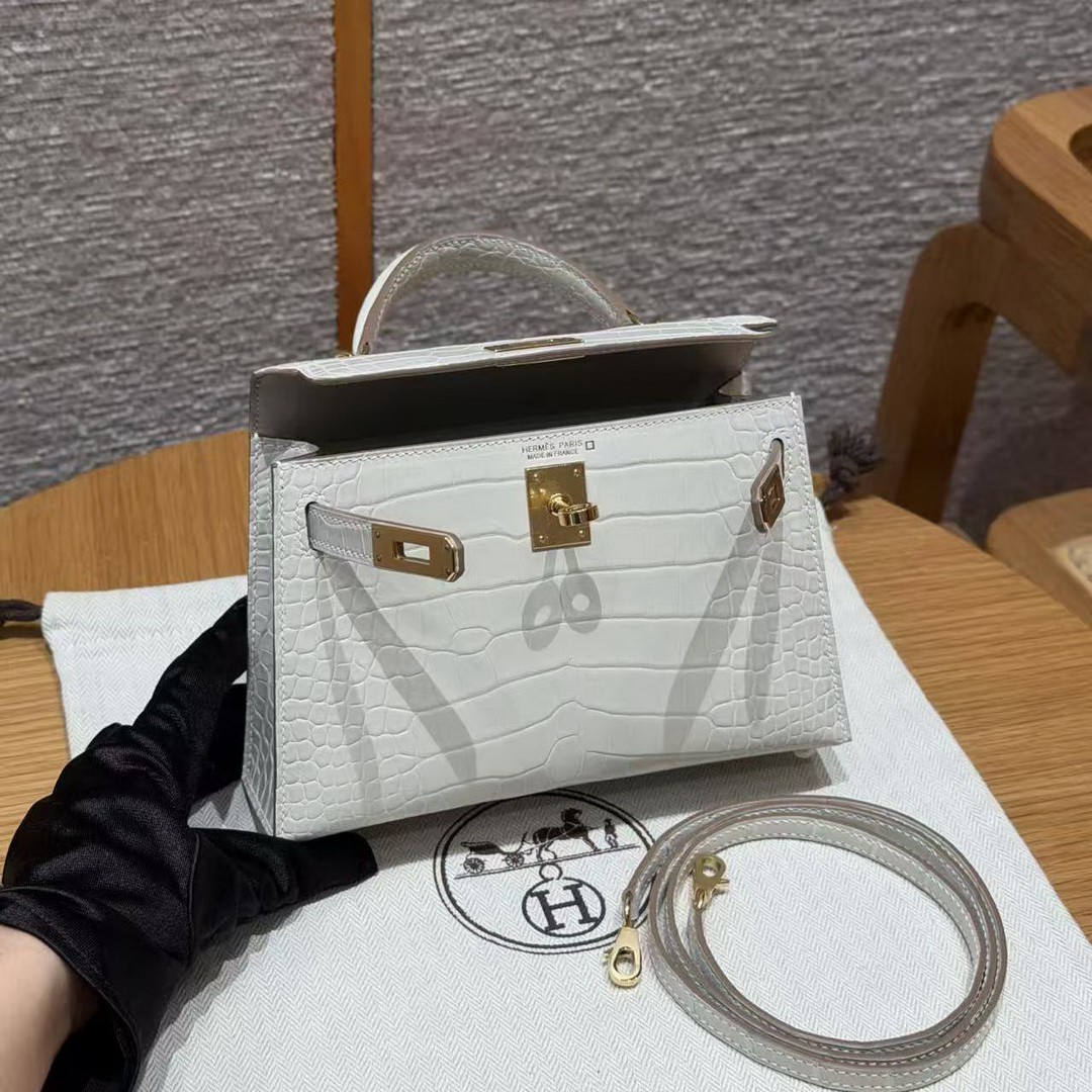 Hermes Kelly Mini 2 19CM Bag Handmade In Matte Alligator Leather from Mississippi Gold Hardware 8L Beton - Image 15