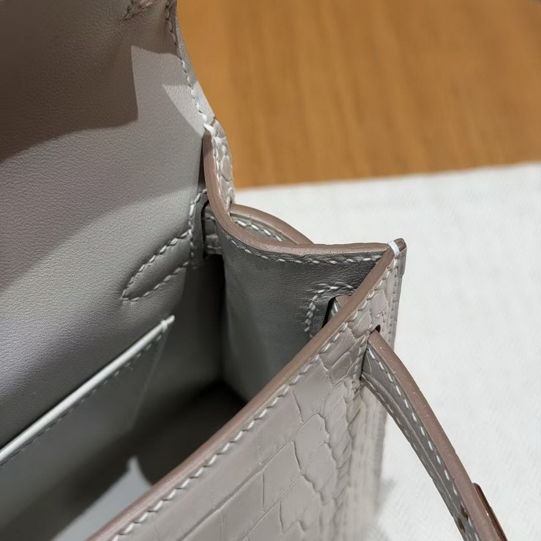 Hermes Kelly Mini 2 19CM Bag Handmade In Matte Alligator Leather from Mississippi Gold Hardware 8L Beton - Image 11