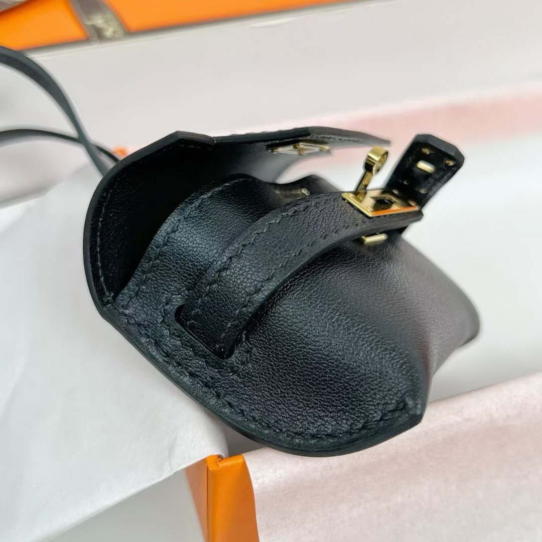 Hermes Kellyfestival Charm Swift Calfskin Gold Hardware Noir H084665CC89 - Image 5