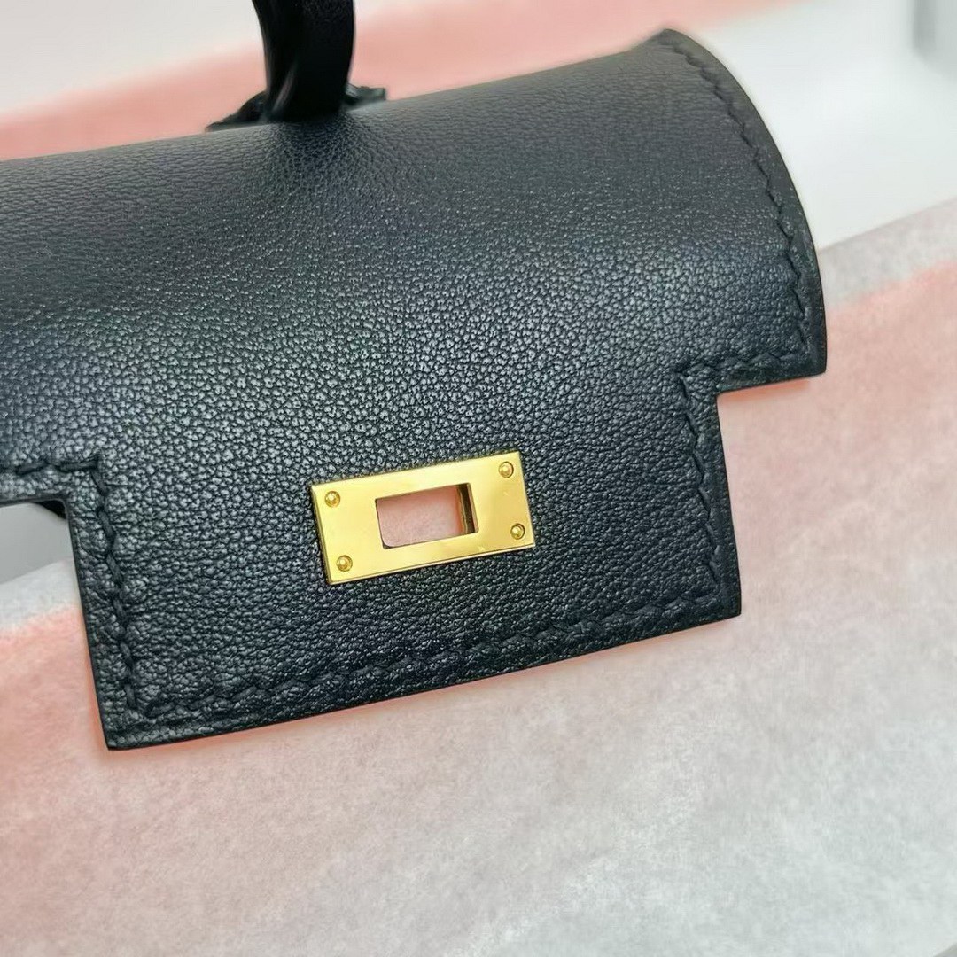 Hermes Kellyfestival Charm Swift Calfskin Gold Hardware Noir H084665CC89 - Image 4