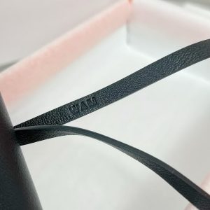 Hermes Kellyfestival Charm Swift Calfskin Gold Hardware Noir H084665CC89 - Image 3