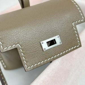 Hermes Kellyfestival Charm Kelly Bag Charm Swift Calfskin Silver Hardware Etoupe H084665CK18 - Image 5