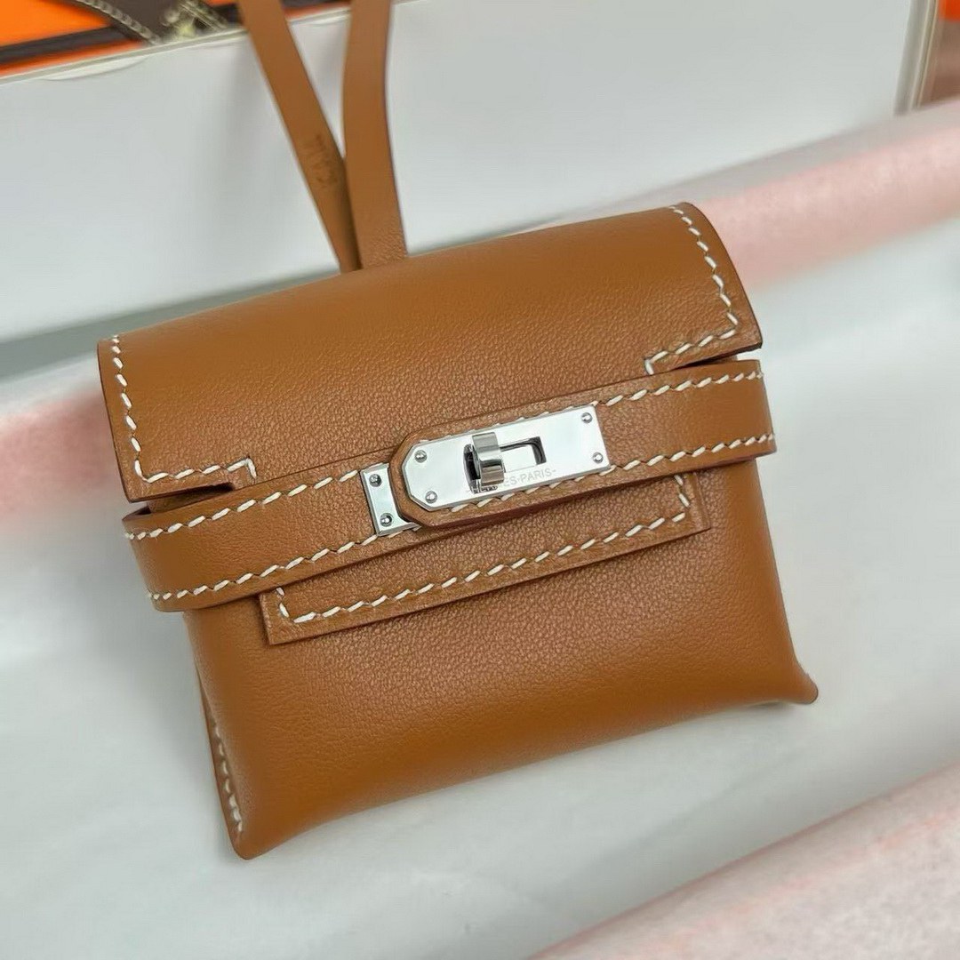 Hermes Kellyfestival Charm Swift Calfskin Silver Hardware Gold H084665CK37 - Image 8