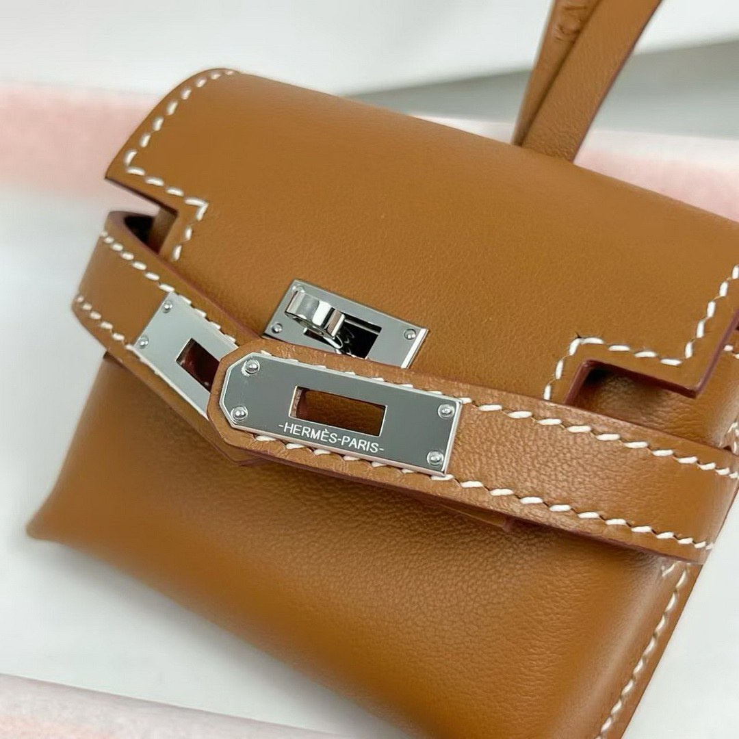 Hermes Kellyfestival Charm Swift Calfskin Silver Hardware Gold H084665CK37 - Image 7