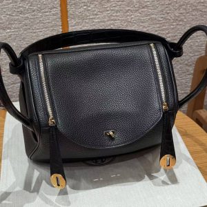 Hermes Lindy 26 CM Bag Handmade In Taurillon Clemence Leather And Matte Alligator Crocodile Gold Hardware 89 Noir - Image 16