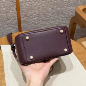 Hermes Lindy Mini 19 CM Bag Handmade In Swift Leather Matte Alligator from Mississippi Gold Hardware 0G Rouge Seller - Image 20