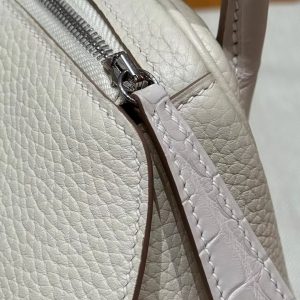 Hermes Lindy 26 CM Bag Handmade In Taurillon Clemence Leather and Matte Alligator Crocodile Silver Hardware 8L Beton - Image 13