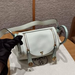 Hermes Lindy Mini 19 CM Bag Handmade In Swift Leather And Matte Alligator from Mississippi Gold Hardware OZ Vert Fizz 6w Menthe - Image 7