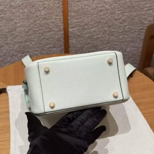 Hermes Lindy Mini 19 CM Bag Handmade In Swift Leather And Matte Alligator from Mississippi Gold Hardware OZ Vert Fizz 6w Menthe - Image 15