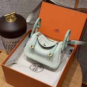 Hermes Lindy Mini 19 CM Bag Handmade In Swift Leather And Matte Alligator from Mississippi Gold Hardware OZ Vert Fizz 6w Menthe - Image 10