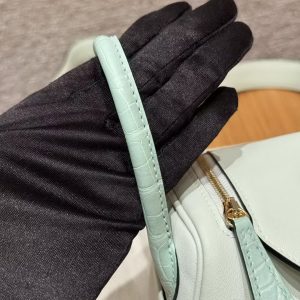 Hermes Lindy Mini 19 CM Bag Handmade In Swift Leather And Matte Alligator from Mississippi Gold Hardware OZ Vert Fizz 6w Menthe - Image 6