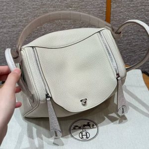 Hermes Lindy 26 CM Bag Handmade In Taurillon Clemence Leather and Matte Alligator Crocodile Silver Hardware 8L Beton - Image 12