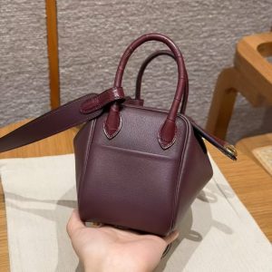 Hermes Lindy Mini 19 CM Bag Handmade In Swift Leather Matte Alligator from Mississippi Gold Hardware 0G Rouge Seller - Image 22