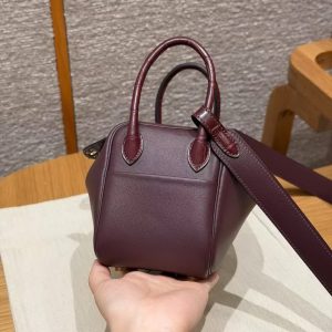 Hermes Lindy Mini 19 CM Bag Handmade In Swift Leather Matte Alligator from Mississippi Gold Hardware 0G Rouge Seller - Image 21