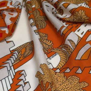 Hermes Le Palais des Quatre Vents Shawl 140 70% Cashmere 30% Silk H244312S 07 - Image 5
