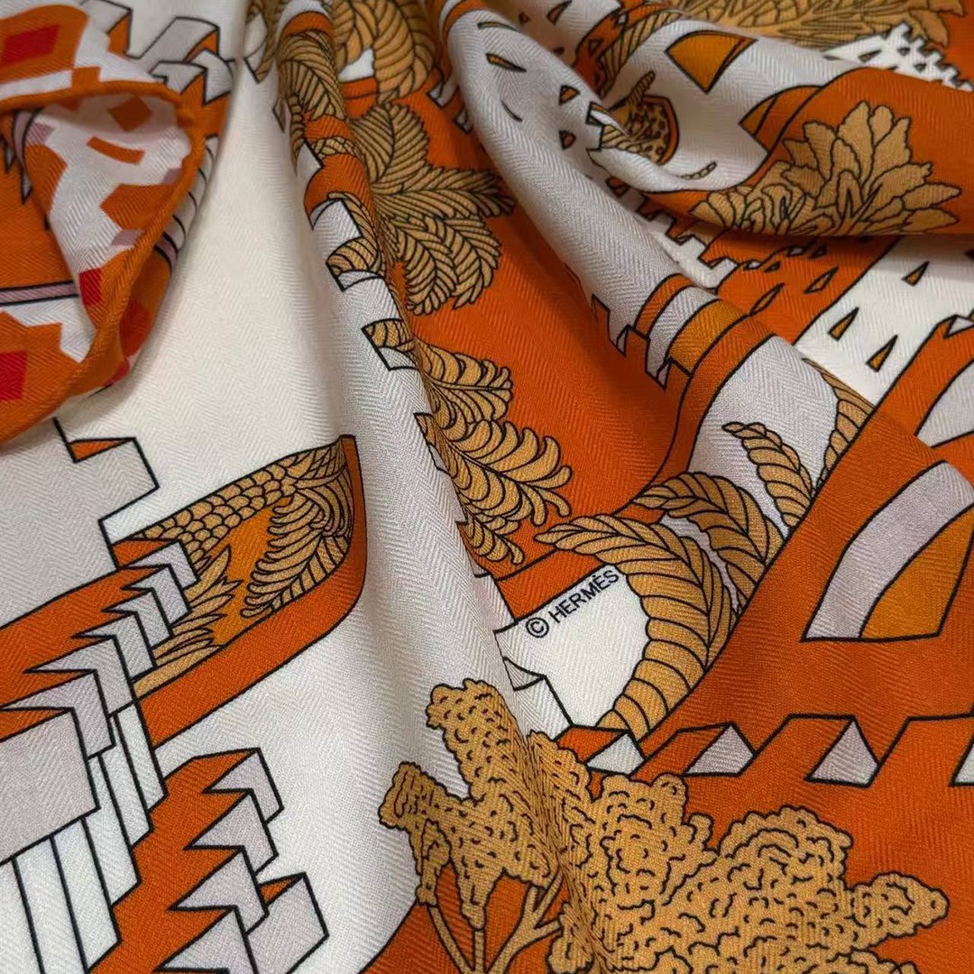 Hermes Le Palais des Quatre Vents Shawl 140 70% Cashmere 30% Silk H244312S 07 - Image 5