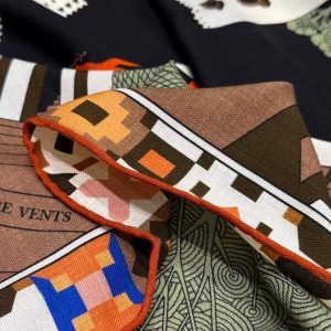 Hermes Le Palais des Quatre Vents Shawl 140 70% Cashmere 30% Silk H244312S 07 - Image 3