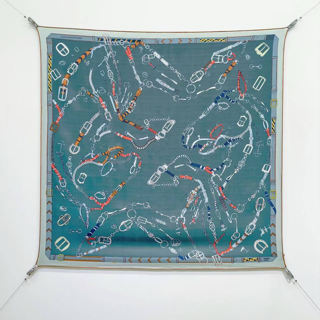 Hermes Les Chevaux Dechaines Scarf 90 100% Silk H004096S 13 - Image 9